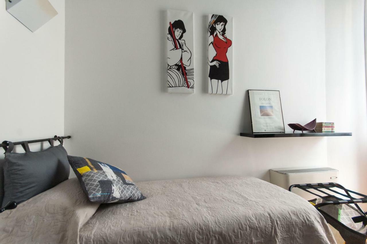 Fancy Blue Duomo Duplex Apartement มิลาน ภายนอก รูปภาพ