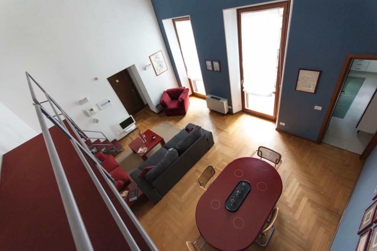 Fancy Blue Duomo Duplex Apartement มิลาน ภายนอก รูปภาพ