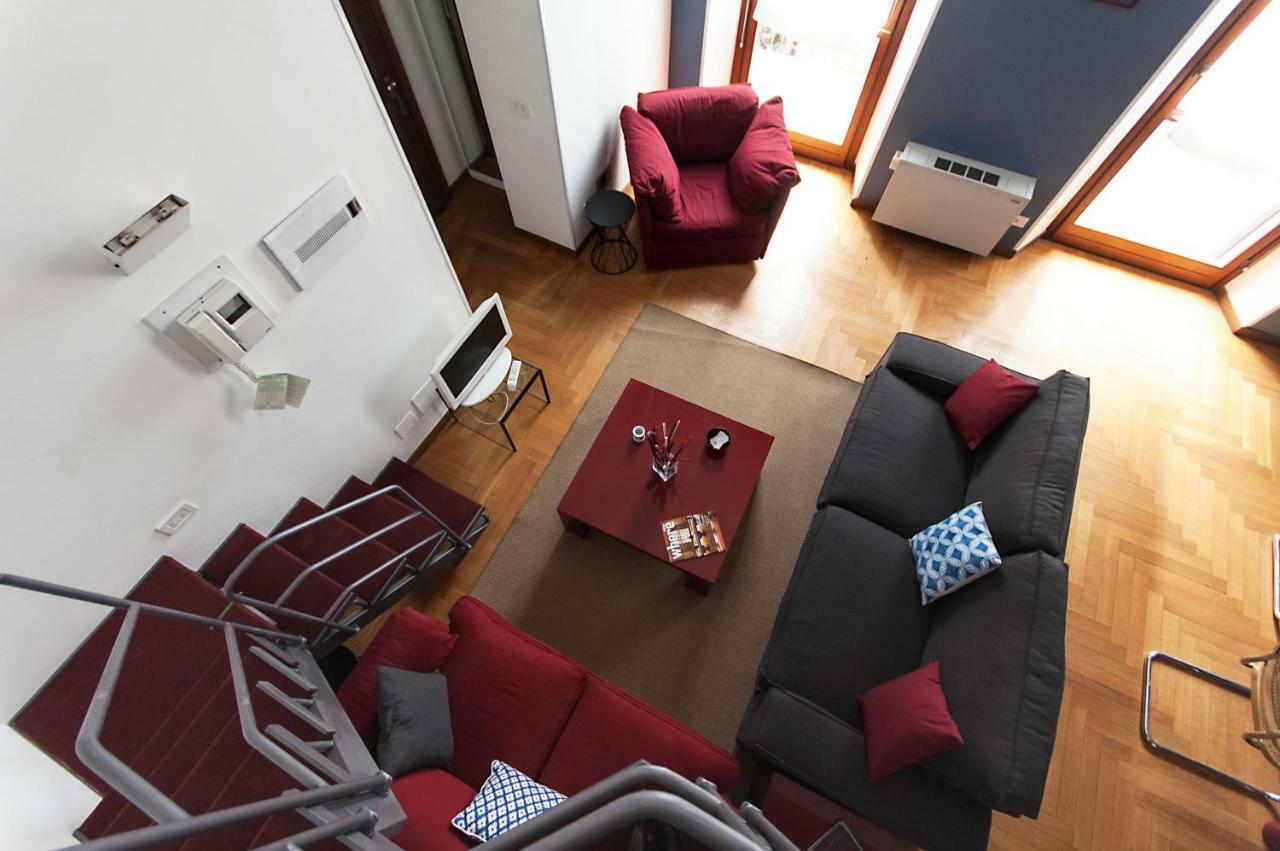 Fancy Blue Duomo Duplex Apartement มิลาน ภายนอก รูปภาพ
